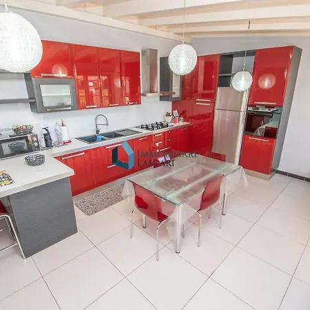 Red Luxury A Pochi Passi Dal Mare