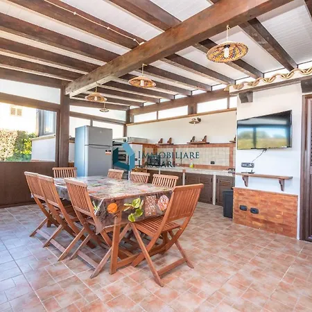 Red Luxury A Pochi Passi Dal Mare * Campofelice Di Roccella