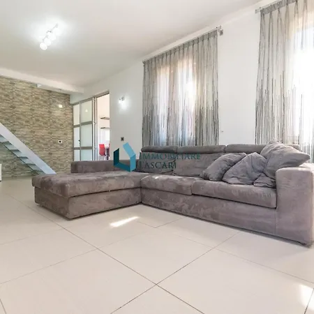 Red Luxury A Pochi Passi Dal Mare וילה קמפופליצ'ה די רוצ'לה
